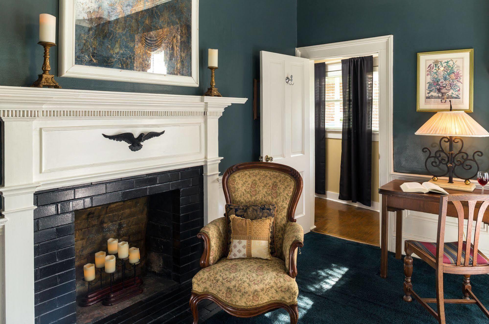 뉴 베른 The Aerie B&B 외부 사진