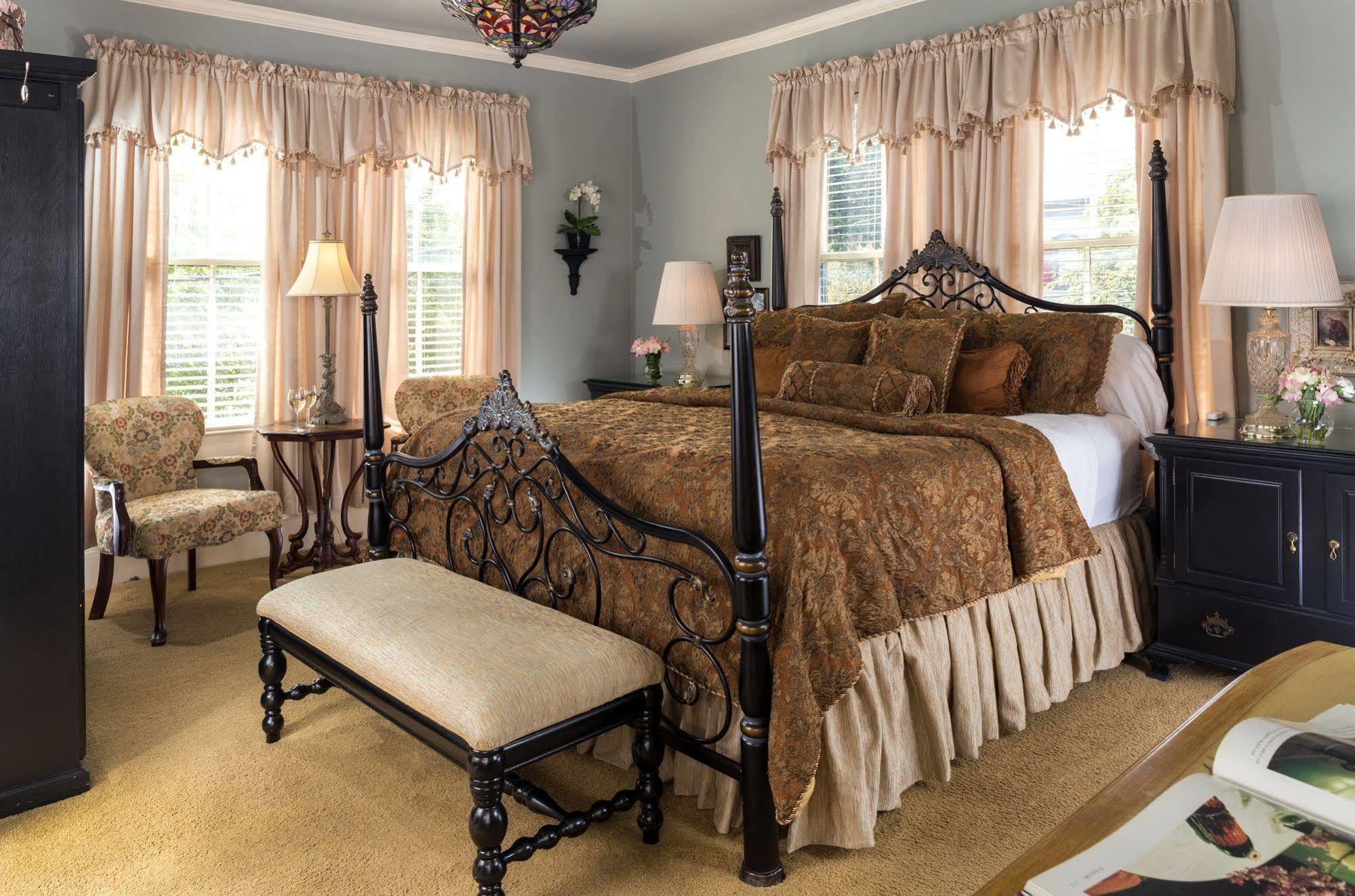 뉴 베른 The Aerie B&B 외부 사진